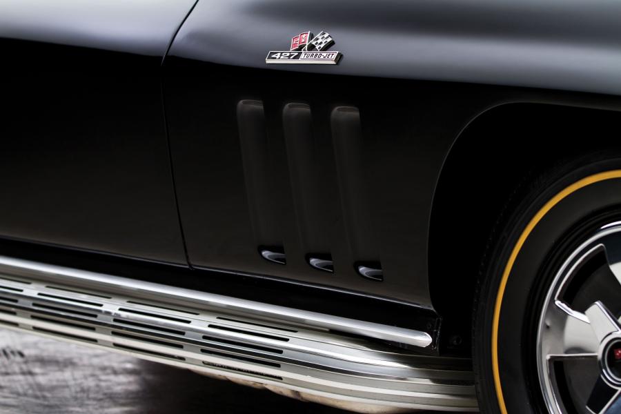  Chevrolet Corvette 427/425 Roadster 1966 года  (фото 19 из 25)